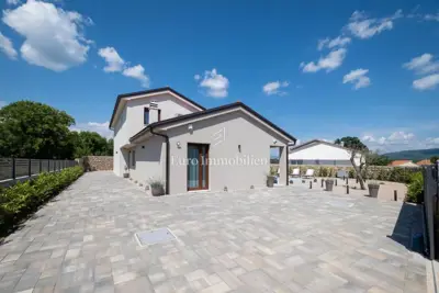 Villa 160 m², Krk - grijani bazen i vrt - 10