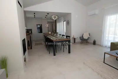 Villa 160 m², Krk - grijani bazen i vrt - 14