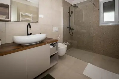 Villa 160 m², Krk - grijani bazen i vrt - 19