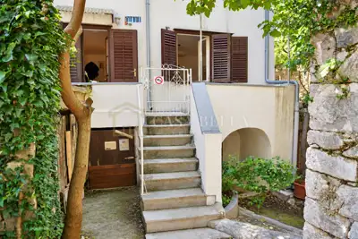 Kuća 96 m², Novi Vinodolski - strogi centar i krovna terasa - 16