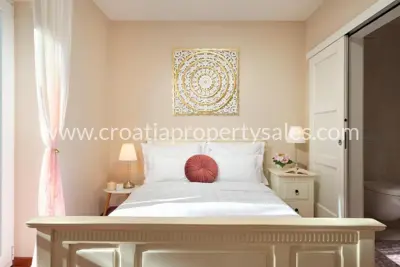 Villa 480 m², Split - nahe dem Zentrum und der Altstadt - 12