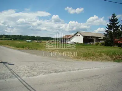Building land, Sveta Helena, next to the main road and close to the motorway