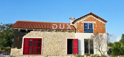 Villa 111 m², Štokovci - Pool und Terrasse - 10