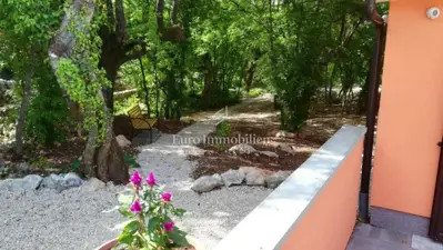House 120 m², Otok Krk - quiet location and large yard - 9