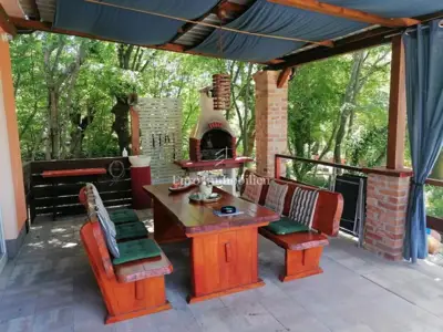 House 120 m², Otok Krk - quiet location and large yard - 8