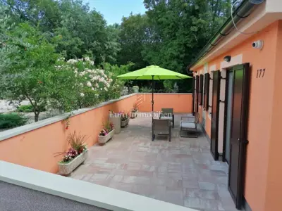 House 120 m², Otok Krk - quiet location and large yard - 15