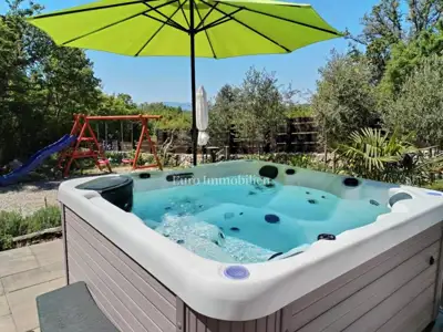 House 120 m², Otok Krk - quiet location and large yard - 5