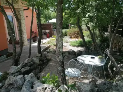 House 120 m², Otok Krk - quiet location and large yard - 6