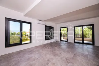 Dreizimmerwohnung mit Meerblick, 114 m², 300 m vom Meer, Sabunike, Privlaka