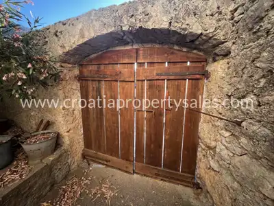 Haus, Hvar, 100 m², 160 000 € - 5