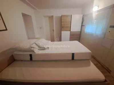 Otok Krk - samostojeća kuća s okućnicom - 16