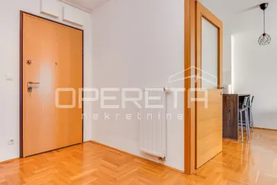 Stan 87 m², Špansko, lift i balkon - 8