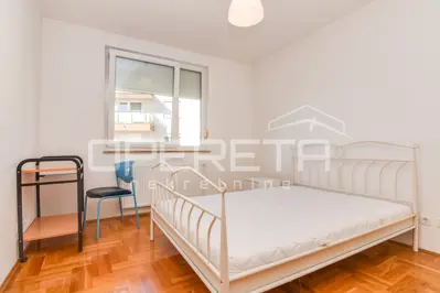 Stan 87 m², Špansko, lift i balkon - 14
