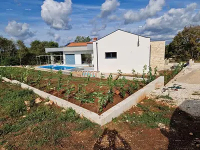 Kuća 139 m², Rovinjsko Selo kraj Rovinja, bazen i terasa