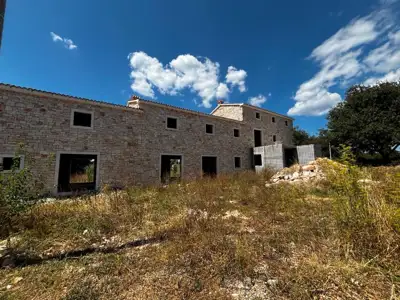 Istra, sveti lovreč, unikatna i neponovljiva investicijska prilika!