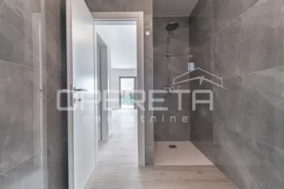 Wohnung 72 m², Umag - 300 m vom Meer und Strand entfernt - 10