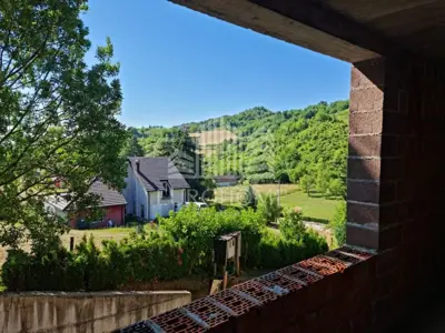 Kuća 400 m², Sveta Nedelja - mirna ulica i velika okućnica - 14