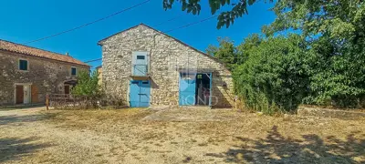 Kamena kuća 150 m², Višnjan - mirna lokacija