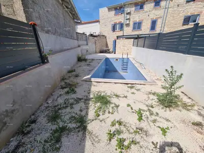 Haus 105 m², Boškari bei Svetvinčenat, Pool und Hof - 13