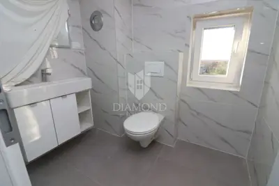 House 135 m² in Svetvinčenat, pool and sun deck - 9