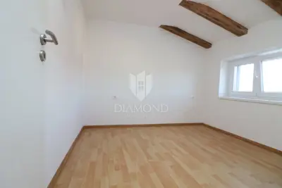 House 135 m² in Svetvinčenat, pool and sun deck - 6