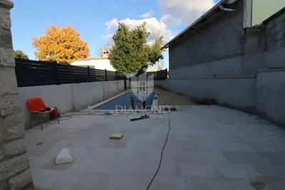 House 135 m² in Svetvinčenat, pool and sun deck - 10