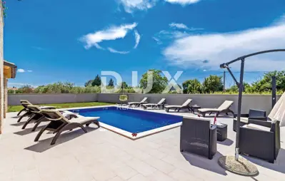 Kuća 170 m², Marčana - bazen i wellness - 8