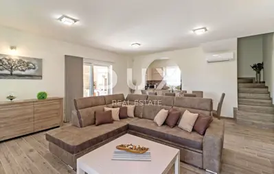 Kuća 170 m², Marčana - bazen i wellness - 17