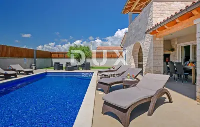 Kuća 170 m², Marčana - bazen i wellness - 11