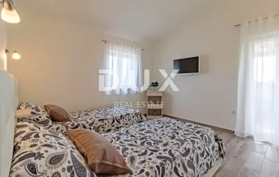 Kuća 170 m², Marčana - bazen i wellness - 22