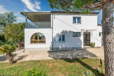 House 240 m², Poreč surroundings - 5 bedrooms, terrace 40 m² - 4