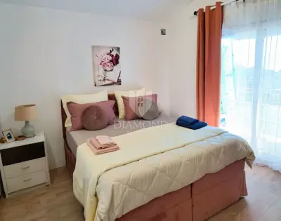 House 240 m², Poreč surroundings - 5 bedrooms, terrace 40 m² - 9