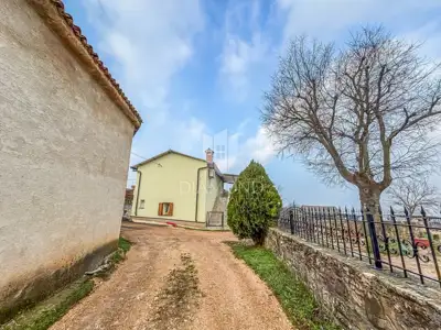 Building plot in Motovun, panoramic views and peace - 12