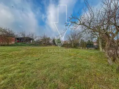Building plot in Motovun, panoramic views and peace - 3
