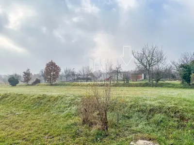 Building plot in Motovun, panoramic views and peace - 11