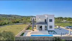 Haus zur Miete in Vodice, 290 m² - 5