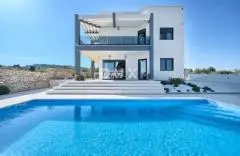 Haus zur Miete in Vodice, 290 m² - 4
