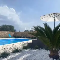 Haus zur Miete in Vodice, 290 m² - 3