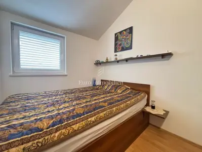 Kuća 35 m², Potočnica - pogled na more i dvorište - 17