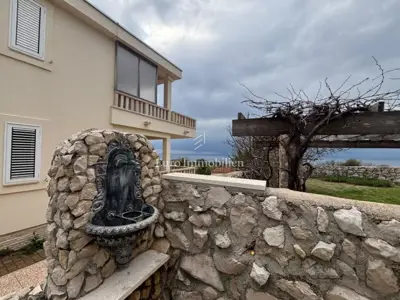 Kuća 35 m², Potočnica - pogled na more i dvorište - 4