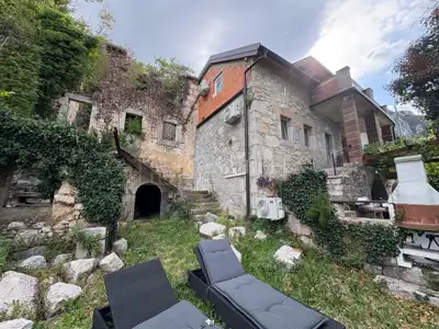 Steinhaus mit Potenzial und Panoramablick - 2
