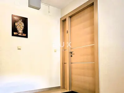 PULA, PJEŠČANA UVALA - premium furnished apartment with terrace only 150 meters - 17