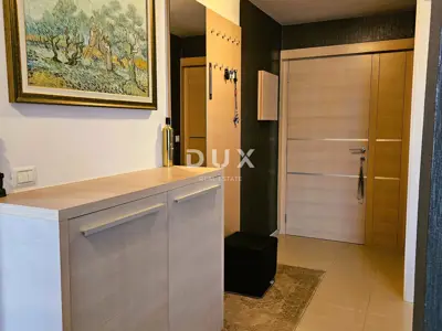 PULA, PJEŠČANA UVALA - premium furnished apartment with terrace only 150 meters - 10