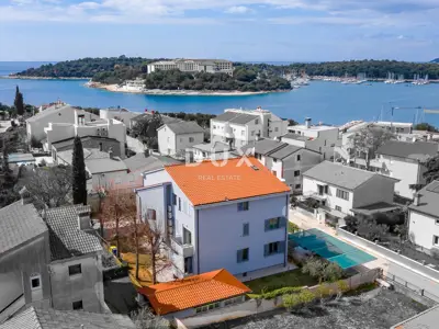 PULA, PJEŠČANA UVALA - premium furnished apartment with terrace only 150 meters - 13