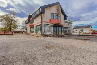 Commercial building 473 m², Šibice - along the main road