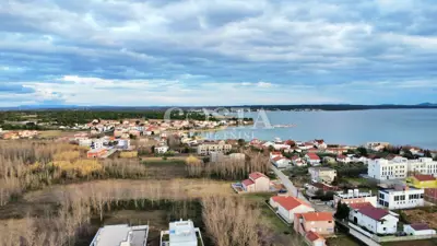 Građevinsko zemljište 693 m², Škrapavac - blizu mora