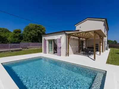 Haus 170 m², Marčana - beheizter Pool und gepflegter Gartenbereich