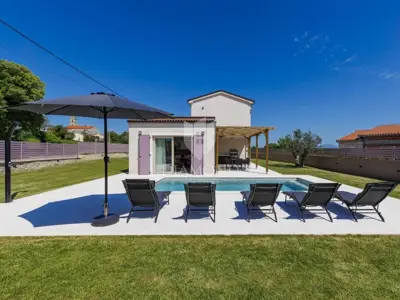 Haus 170 m², Marčana - beheizter Pool und gepflegter Gartenbereich - 3