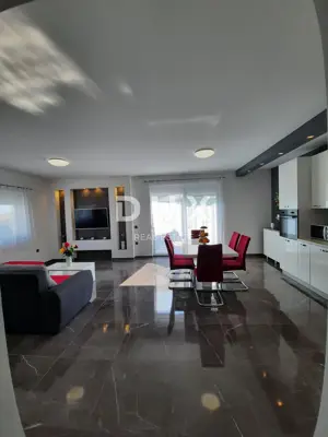 Haus zum Kauf in Vrbnik, 90 m² - 2