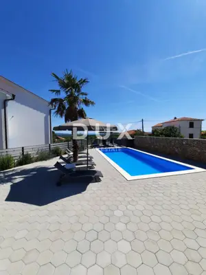 Haus zum Kauf in Vrbnik, 90 m² - 17